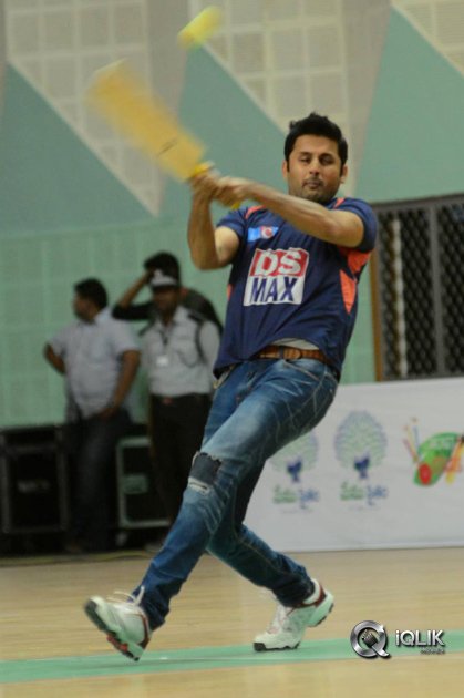 Memu-Saitham-Cricket-Match-Photos